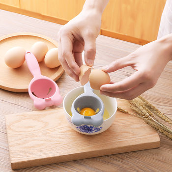 Filtering egg yolk and egg white separator baby household egg leakage separator kitchen baking egg yolk and egg white separator
