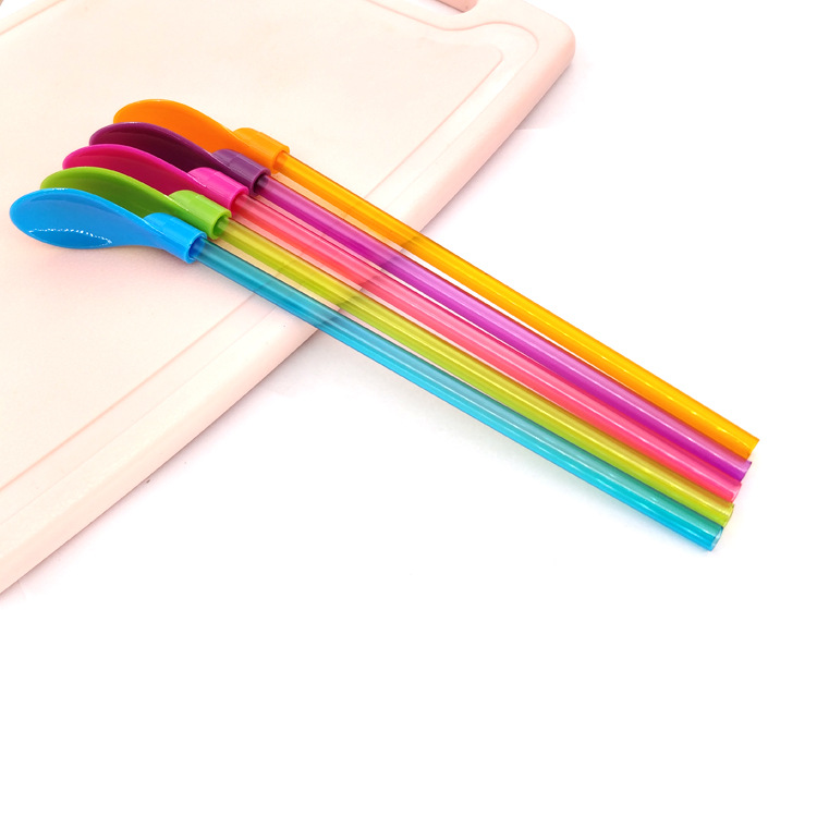 Factory spot Creative straw spoon dual-use plastic spoon integrated straw spoon kitchen utensils mixing
