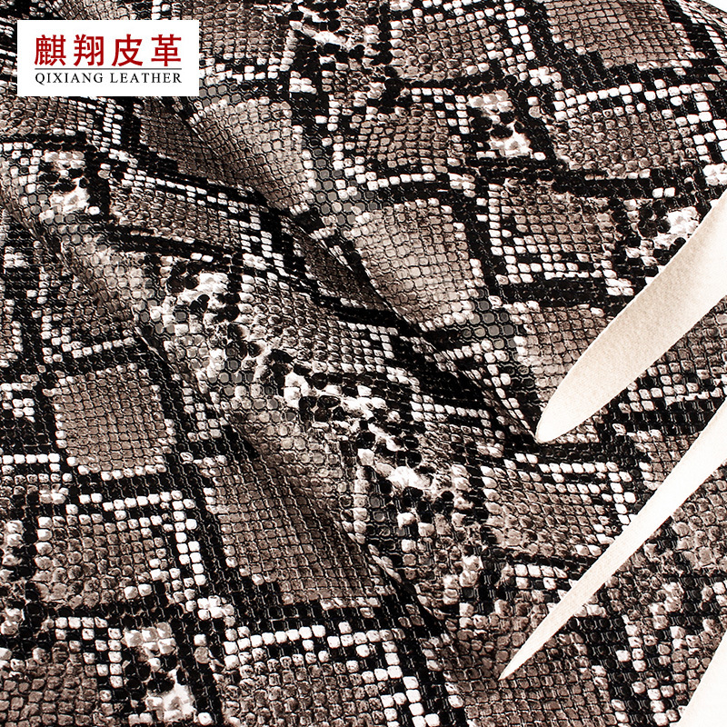 Yiwu manufacturers pearl snake pattern leather fabric luggage belt shoes imitation leather 1.0 thick pvc Artificial Leather wholesale