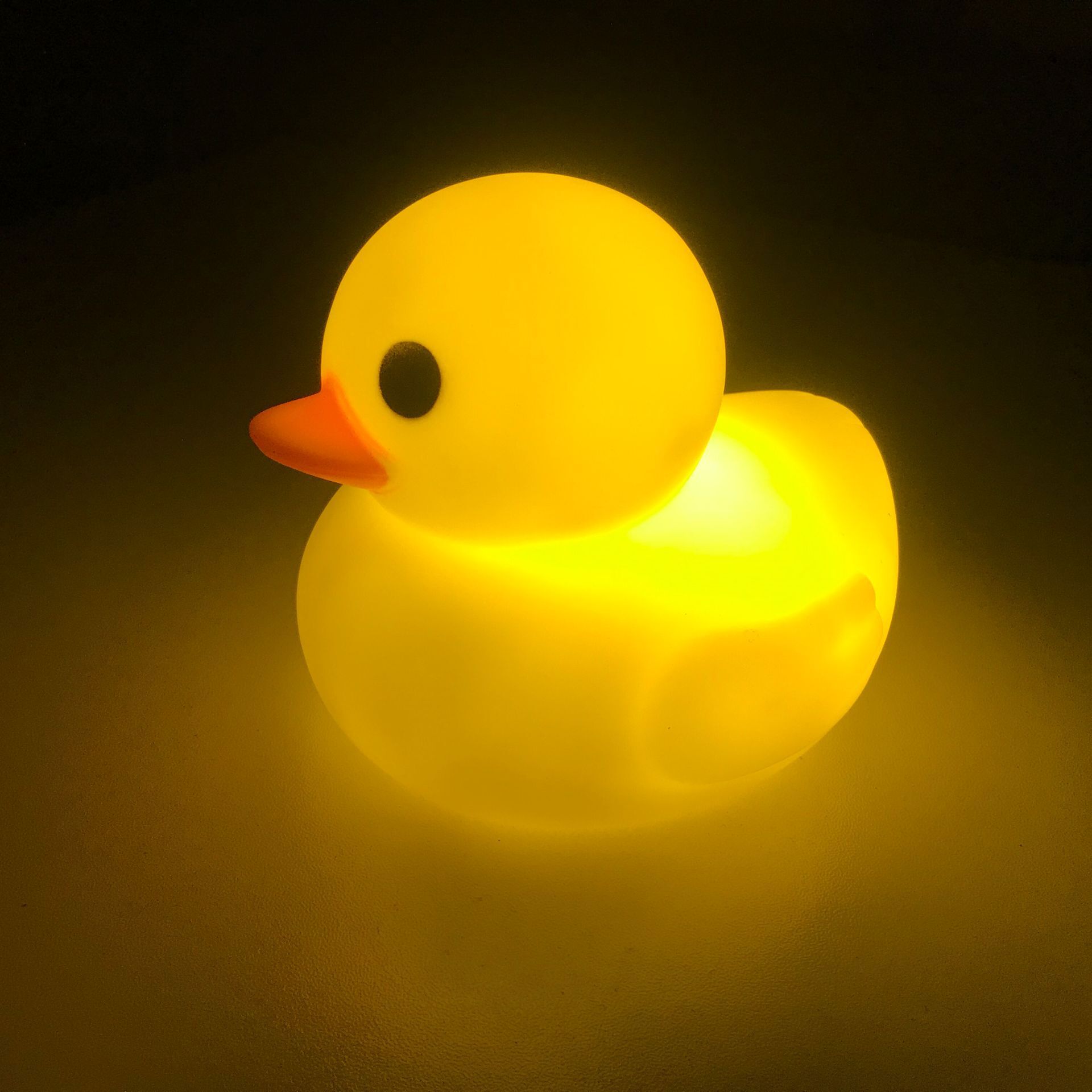 ins热卖款星星云朵太阳独角兽冰淇淋小夜灯 儿童房装饰发光玩具