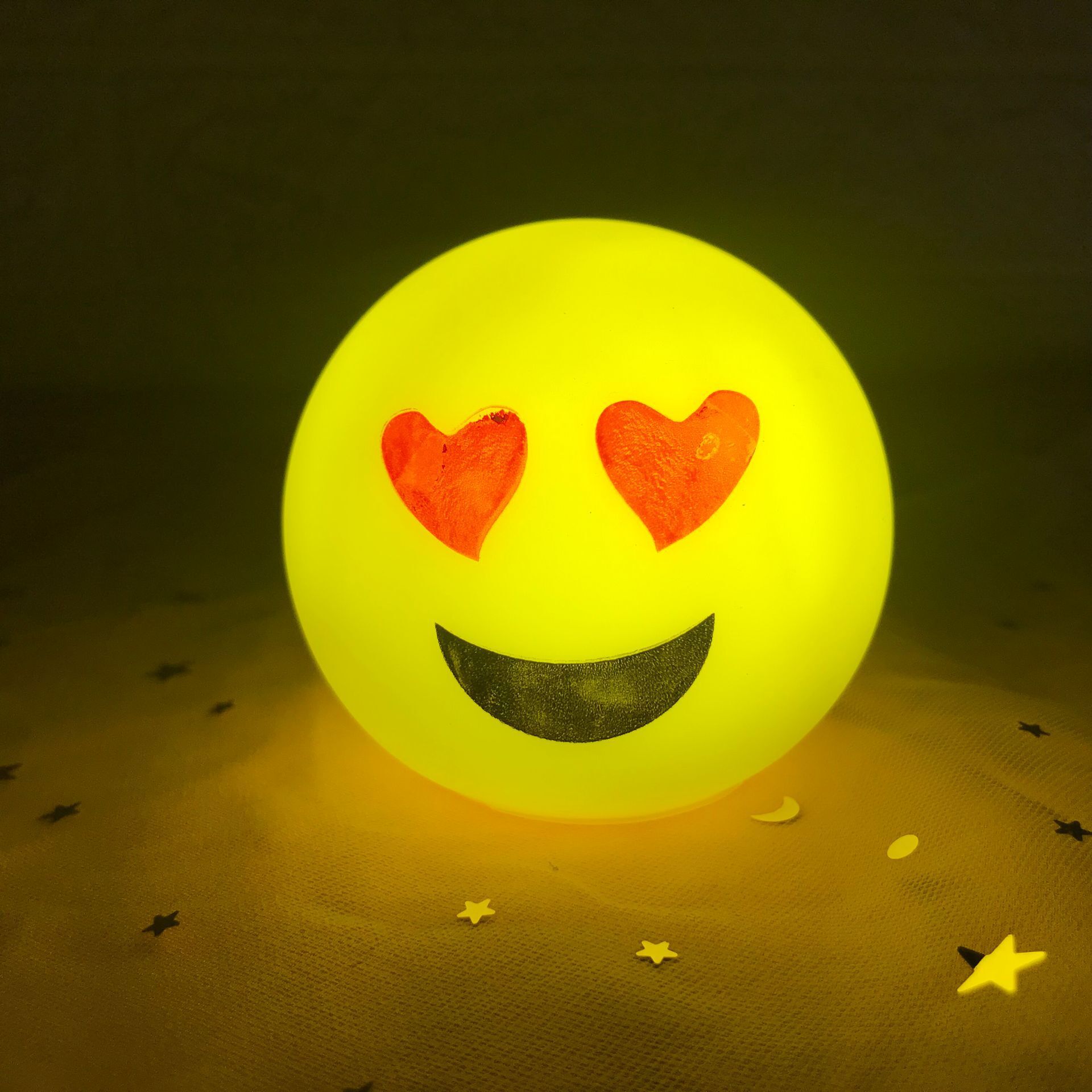 ins热卖款星星云朵太阳独角兽冰淇淋小夜灯 儿童房装饰发光玩具