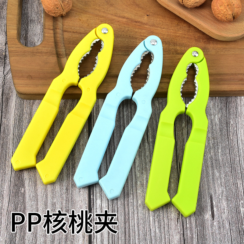 Factory wholesale multifunctional pine nut clip plastic handle walnut clip nut clip crab pliers walnut pliers wholesale