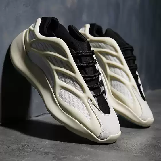 Putian Coconut Shoes 700 Really Explosive Shaped Skeleton Luminous Dad Shoes Men and Women Couple Sports Shoes Luminous Casual Shoes
