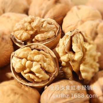 Paper-Skinned Walnuts Xinjiang Supply 185 Paper-Skinned Walnuts Hand-Peeled Original Walnuts Nut Snacks Walnuts Wholesale