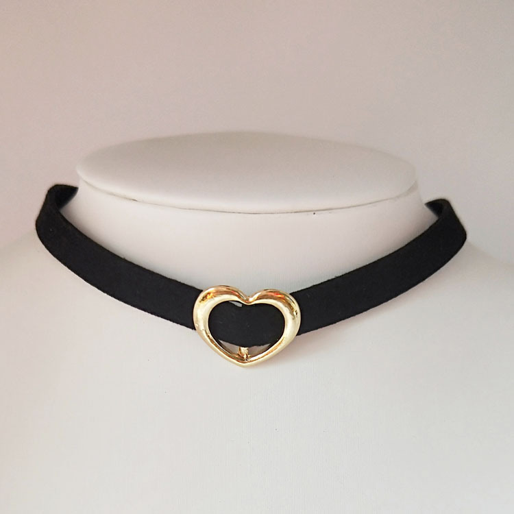 New Foreign Trade Jewelry Retro Velvet Belt Love Shape Neck Chain Harajuku Accessories Collar Women's Short Necklace chocker