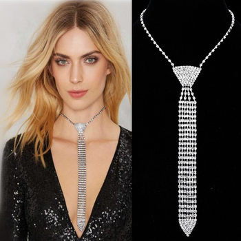 Cross-Border European and American Rhinestone Tassel Necklace, Long Style, Unique and Exaggerated Claw Chain Necklace, Wholesale from Manufacturer