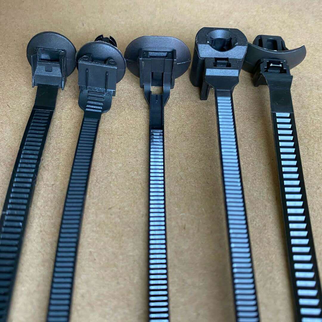 Manufacturers supply Bolt type special-shaped tie disc spiral fixed head fir tree head accessories automobile nylon tie