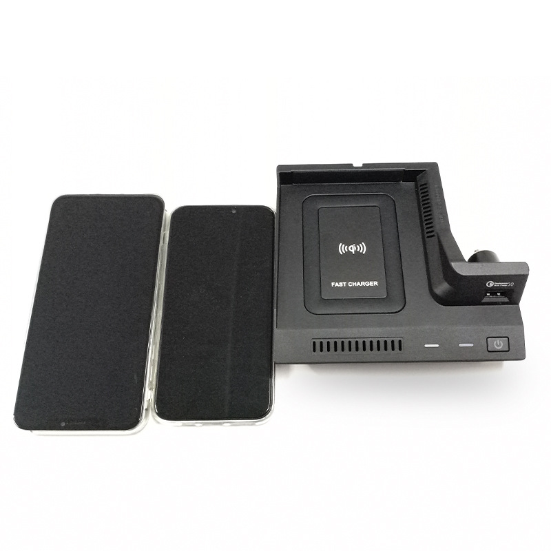 Suitable for Mercedes-Benz C- Class W205 GLC X253 C200 special car wireless charger USB car charger