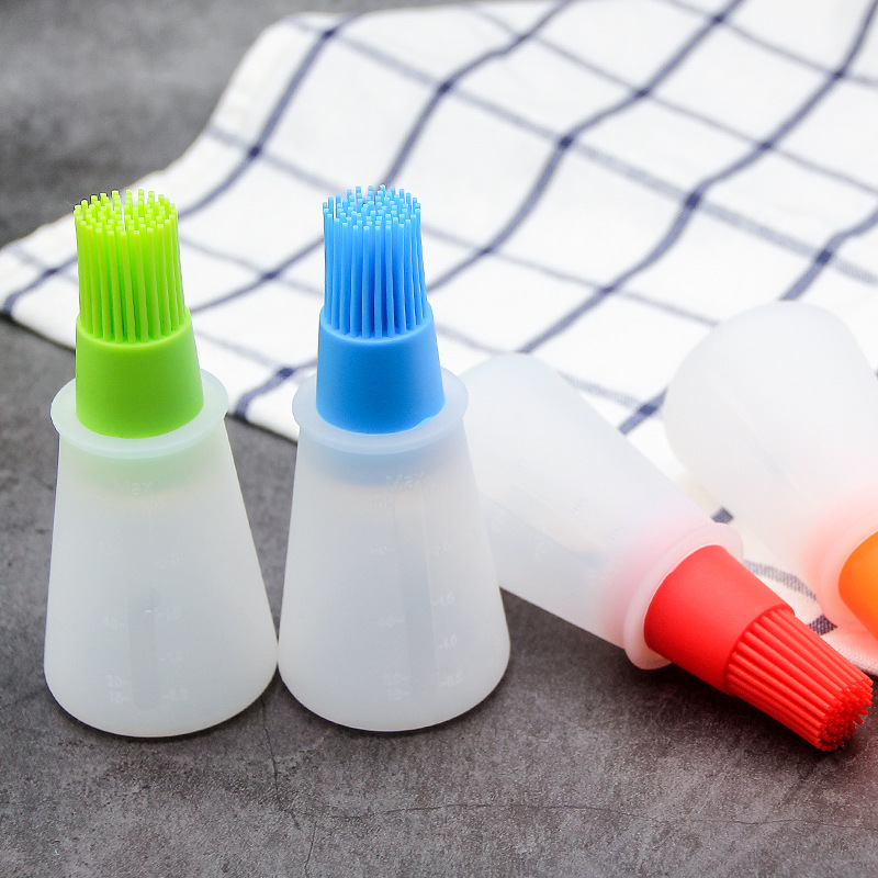 Baking Brush Silicone Brush Barbecue Brush with Bottle Oil Brush Barbecue Brush Bottle Kitchen Brush High Temperature Resistant Oil Bottle Brush