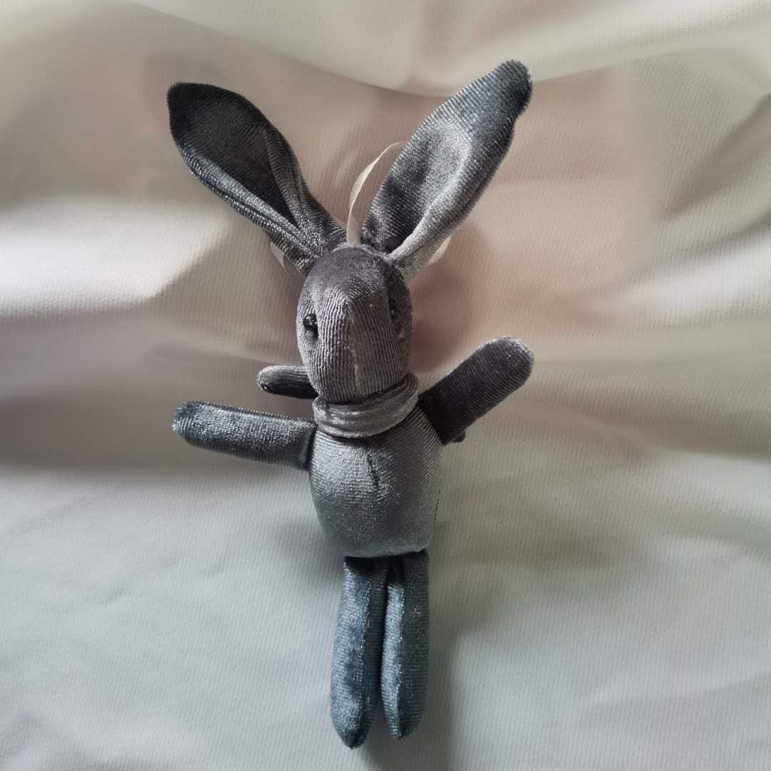 厂家批发许愿兔花束兔子韩国绒兔丝绒长脚兔公仔毛绒玩具批发挂件