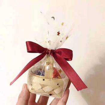Hand-woven mini wooden chip small basket candy packaging basket baby birthday gift packaging six candy