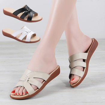 Women's Summer Slippers with Soft Soles for Outdoor Wear, Suitable for Pregnant Women, Middle-Aged and Elderly Women, Large Size, Flat-Soled, Genuine Leather, Breathable and Comfortable