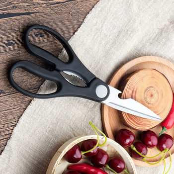 E-commerce products kitchen scissors stainless steel can open nuts household scissors black handle food barbecue scissors