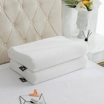 Adult Maple Leaf Latex Pillow Replacement Pillowcase Water Flower Pillowcase Wolf Tooth Pillowcase Anti-Mite Pillow Breathable Neck Protector