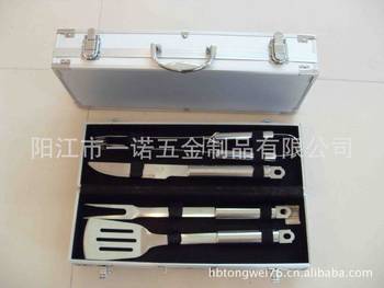 P-011Qbh Barbecue Tool 4-Piece Set Aluminum Box Barbecue Fork Shovel Brush Clip Bbq Combination Grill Tool