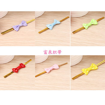 Manufacturer Custom-sealed Gold Threaded Ribbed with Printed Dot Bow Candy Gift Box Decorative Bow Tie