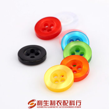 Lisheng spot color round resin pearlescent four-eye button wide-brimmed coat shirt button large favorably