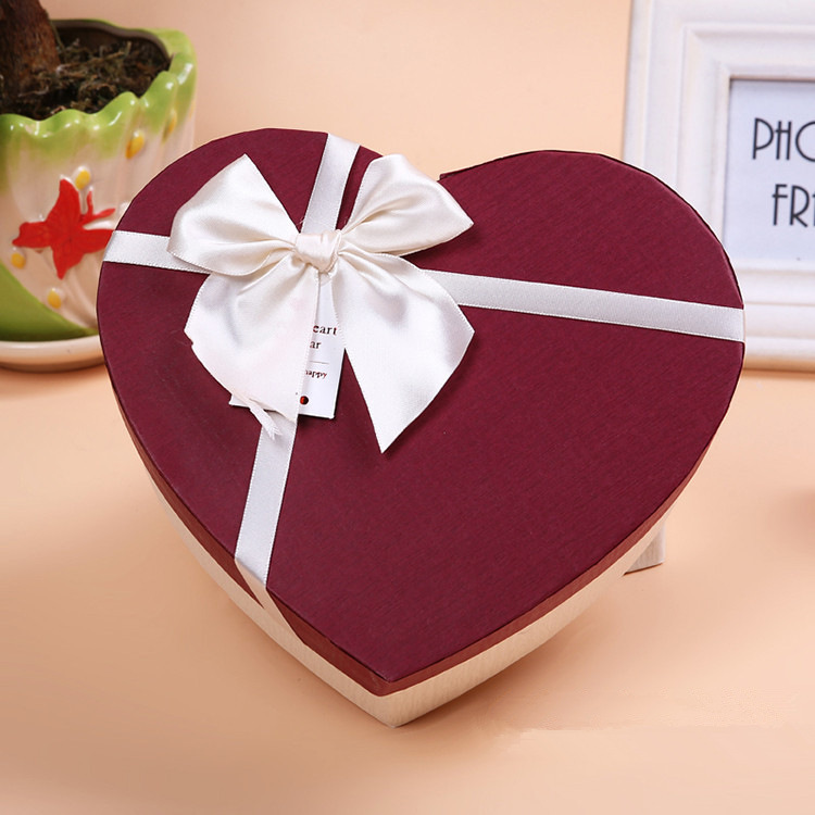 Empty Box Bow Heart-Shaped Gift Empty Box Wholesale Silk Scarf Packaging Box Chocolate Packaging Box Wholesale Paper Box