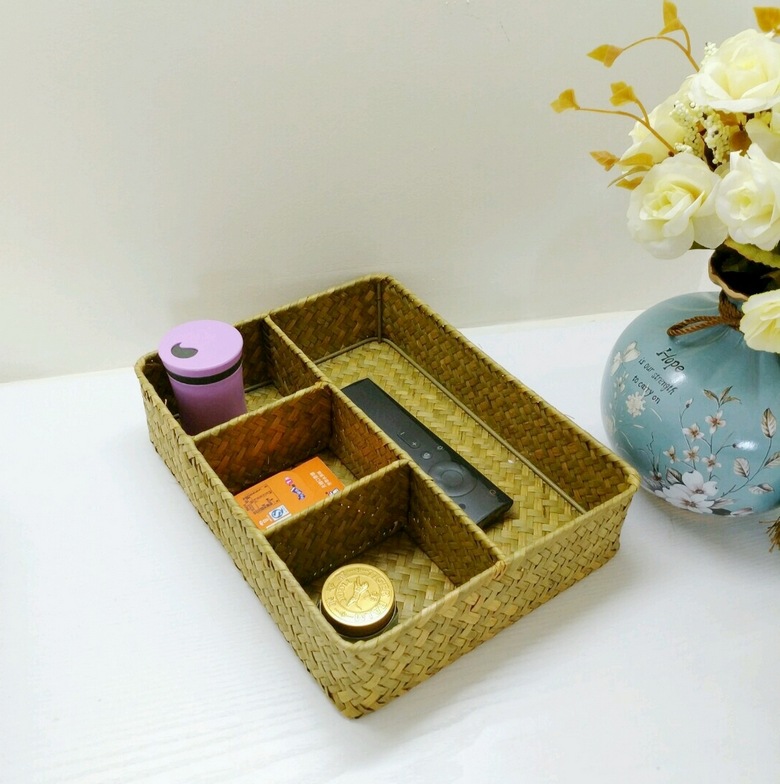 Pastoral Style Seagrass Woven Storage Basket Without Lid Office Desk Sundry Storage Basket Handmade Home Storage Basket