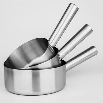 Factory direct stainless steel water spoon Kitchen water scoop thickened long handle water Spoon thick fall-resistant household water Shell water scoop