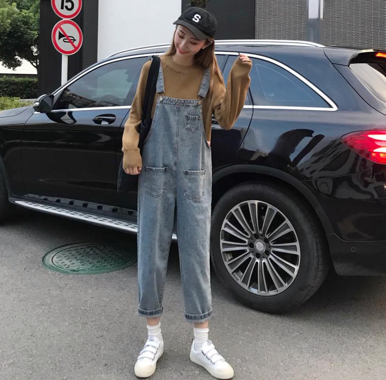 Loose Fit Denim Overalls for Women Stylish and Flattering Versatile for Students Perfect for Spring and Autumn