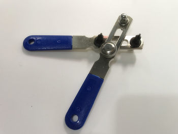 Two-claw Opening, Two-pin Watch Opener, Watch Back Cover Removal, Battery Replacement, Two-legged Watch Repair Tool