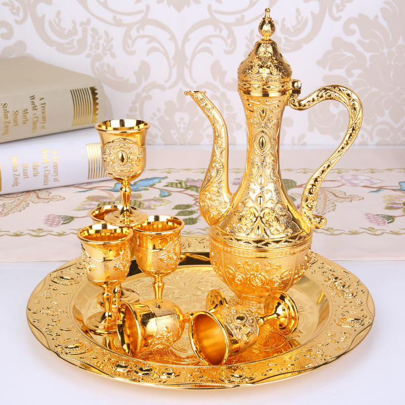 European-style Russian vintage Palace creative wine set household wedding metal gift hip flask set ornaments