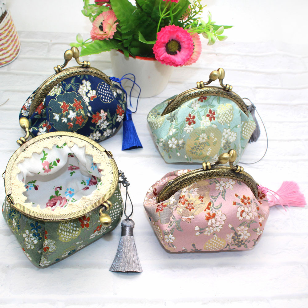 Pure handmade high-grade brocade retro ladies change purse key bag non-mobile phone bag mouth gold bag finished product wholesale