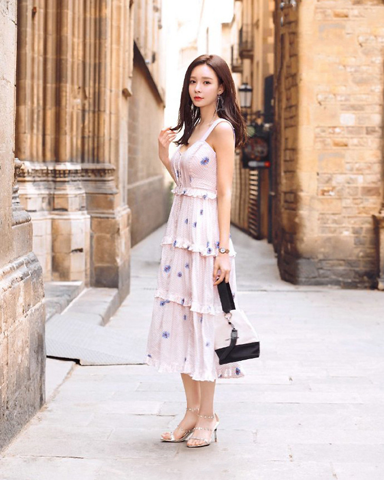 Đầm maxi nữ thắt eo chất liệu voan chiffon in họa tiết dân tộc — Hồng chi tiết 4