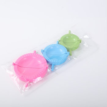New Hot Selling Candy Color Simple Dumpling Artifact Household Kitchen Gadgets Convenient and Fast Dumpling Mold