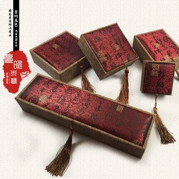 Red Ancient Poetry Jewelry Jewelry Box Wooden Cloth Tassel Beads Box Jade Bracelet Bracelet Bracelet Packaging Box