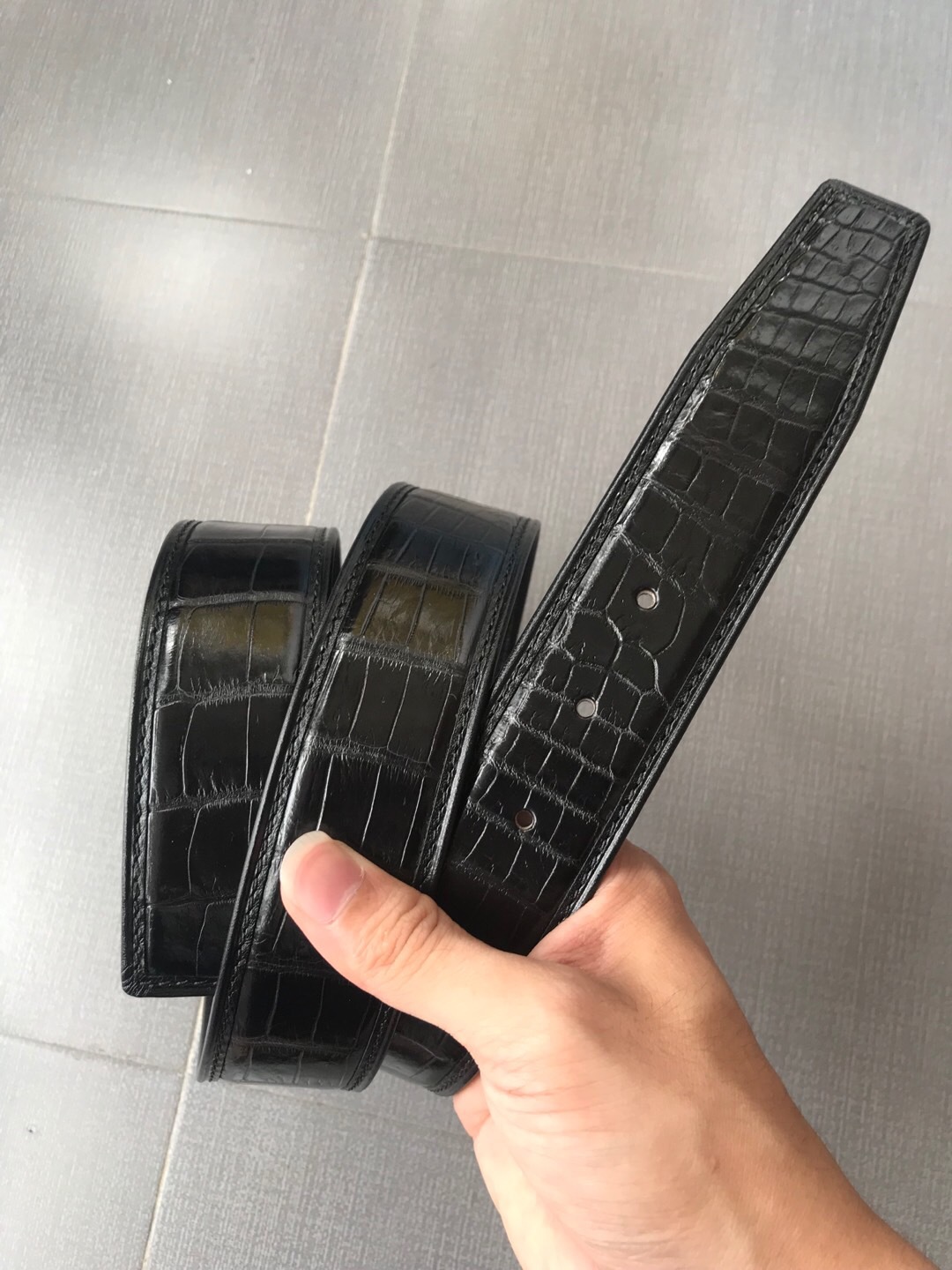 Thắt Lưng Da Cá Sấu Bụng Nam Khóa Trơn Sang Trọng Màu Đen, Nâu