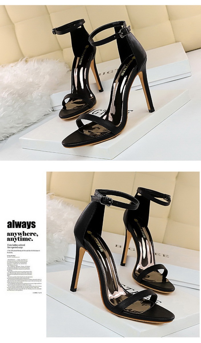Giày sandal cao gót nữ quai ngang mũi hở gót mảnh phong cách thanh lịch — Màu bạc, Màu đen, Màu đỏ, Màu Kaki