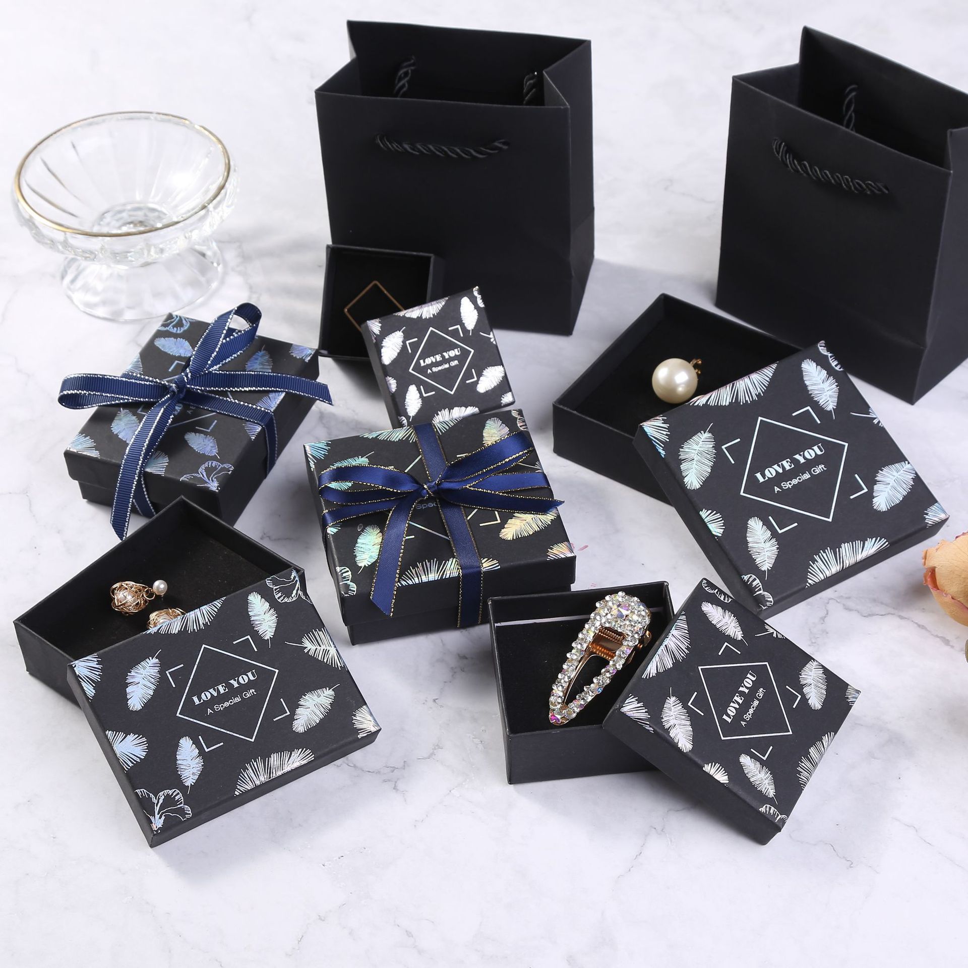 Wholesale Gold Foil Jewelry Packaging Boxes with Lid and Base for Earrings, Necklaces, Bracelets, Gift Boxes, Black Jewelry Boxes in Various Sizes