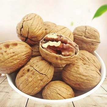 Xinjiang 185 paper skin roasted walnut butter flavor roasted walnut new goods hand-peeled roasted walnut salt baked flavor