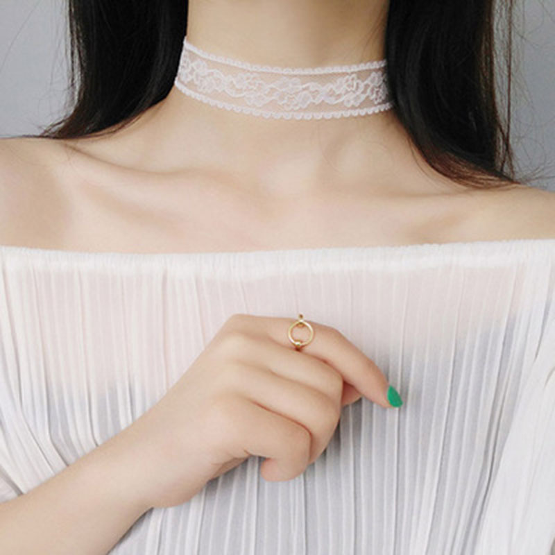 Korean lace collar European and American fashion hot selling simple personality versatile hollow lace necklace necklace European and American explosions