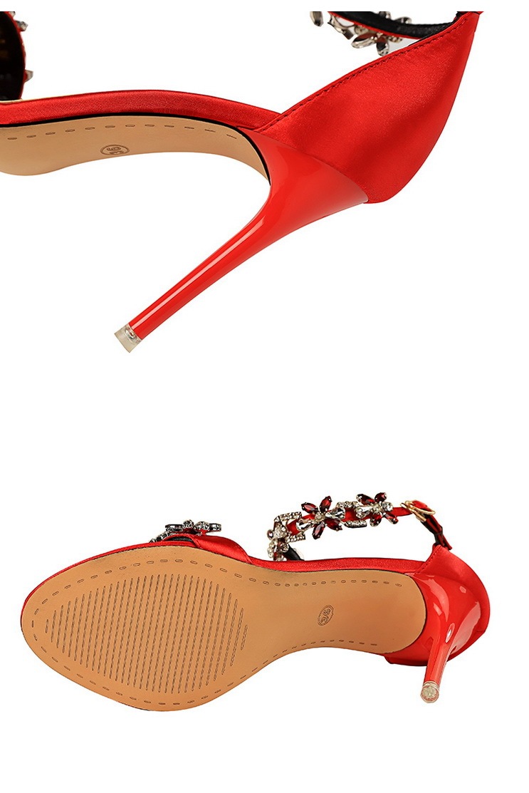 Giày sandal cao gót nữ mũi hở quai ngang đính đá lấp lánh chất liệu satin — Màu bạc, Màu đen, Màu đỏ, Màu hồng