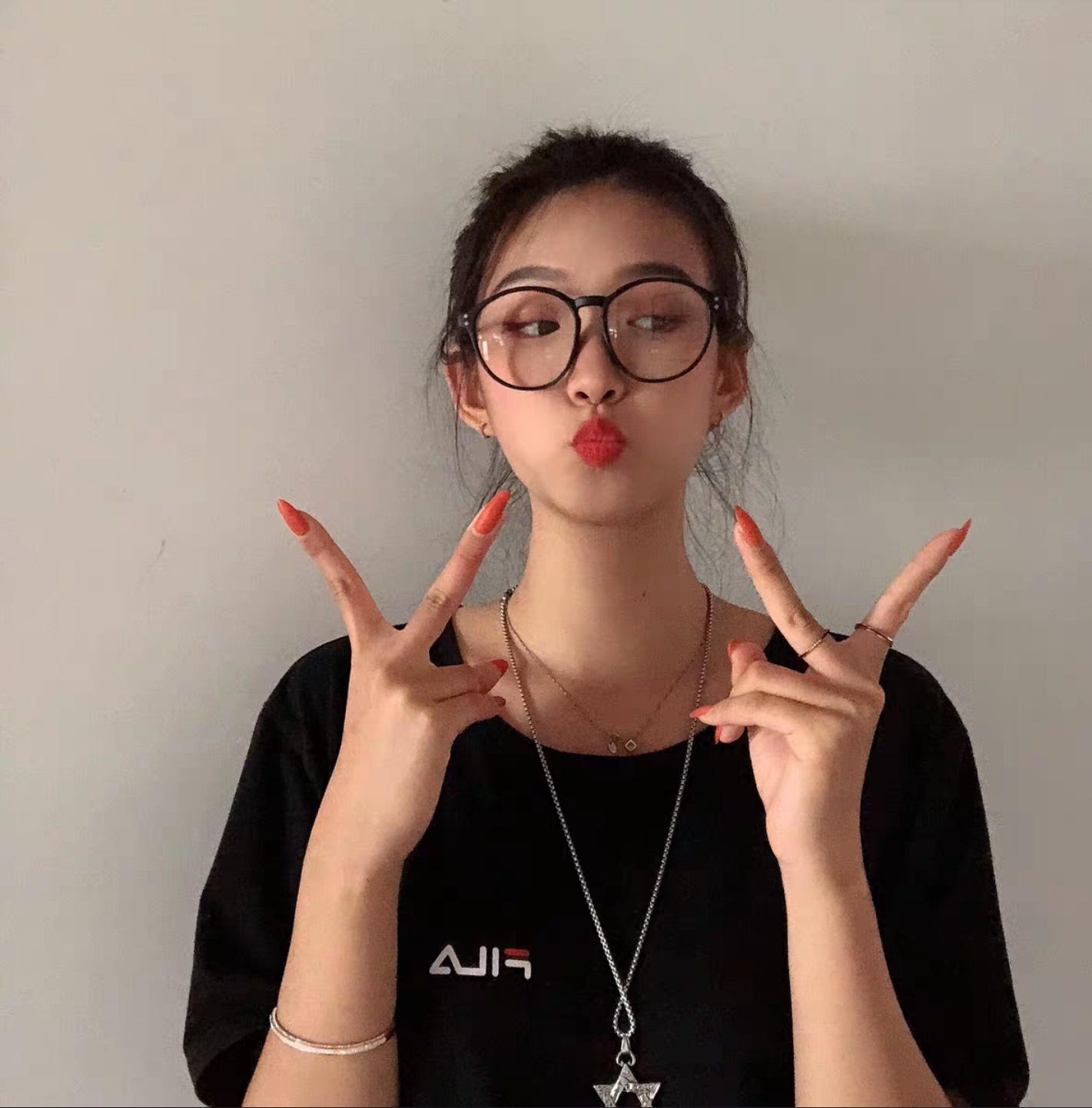 No-Makeup Instagram Retro Black-Framed Glasses for Women, Korean Style Trendy Glasses for Large Faces, Slimming Glasses Frames, Can Be Fitted with Prescription Lenses, Versatile Eyeglass Frames