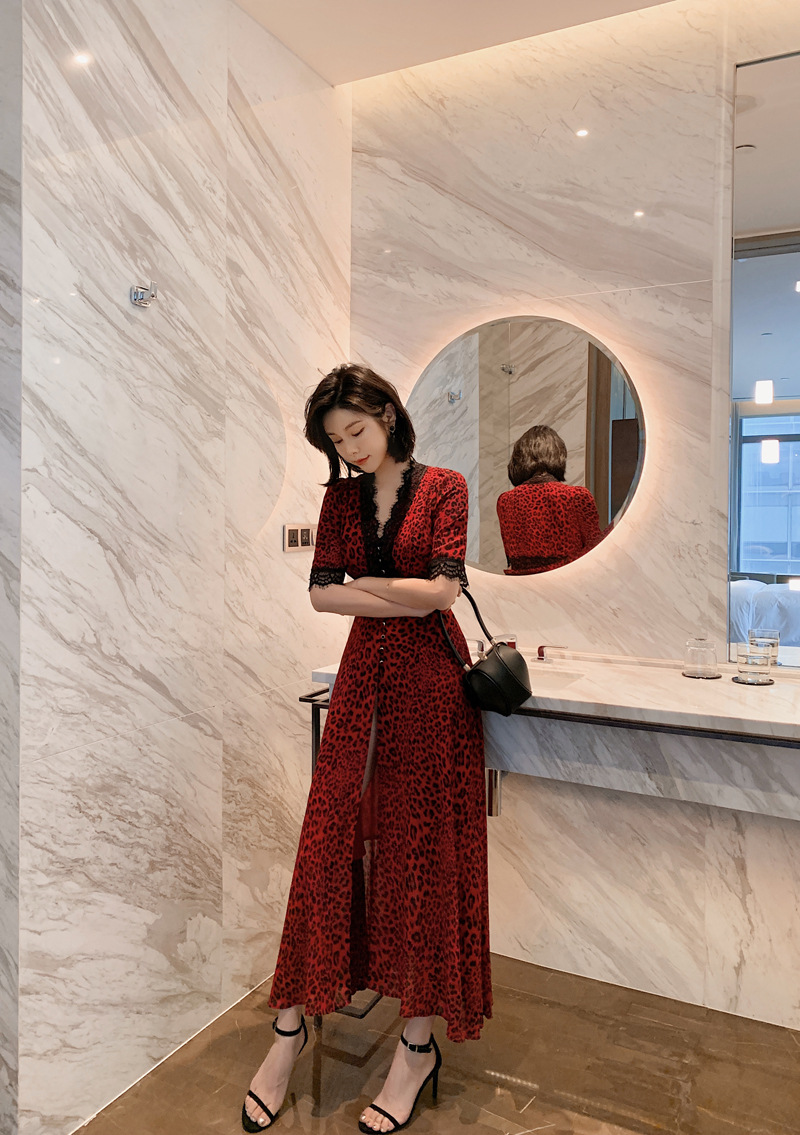 Đầm maxi ren nữ V cutout dáng suông tay lỡ họa tiết hoa — [Đỏ] chi tiết 4