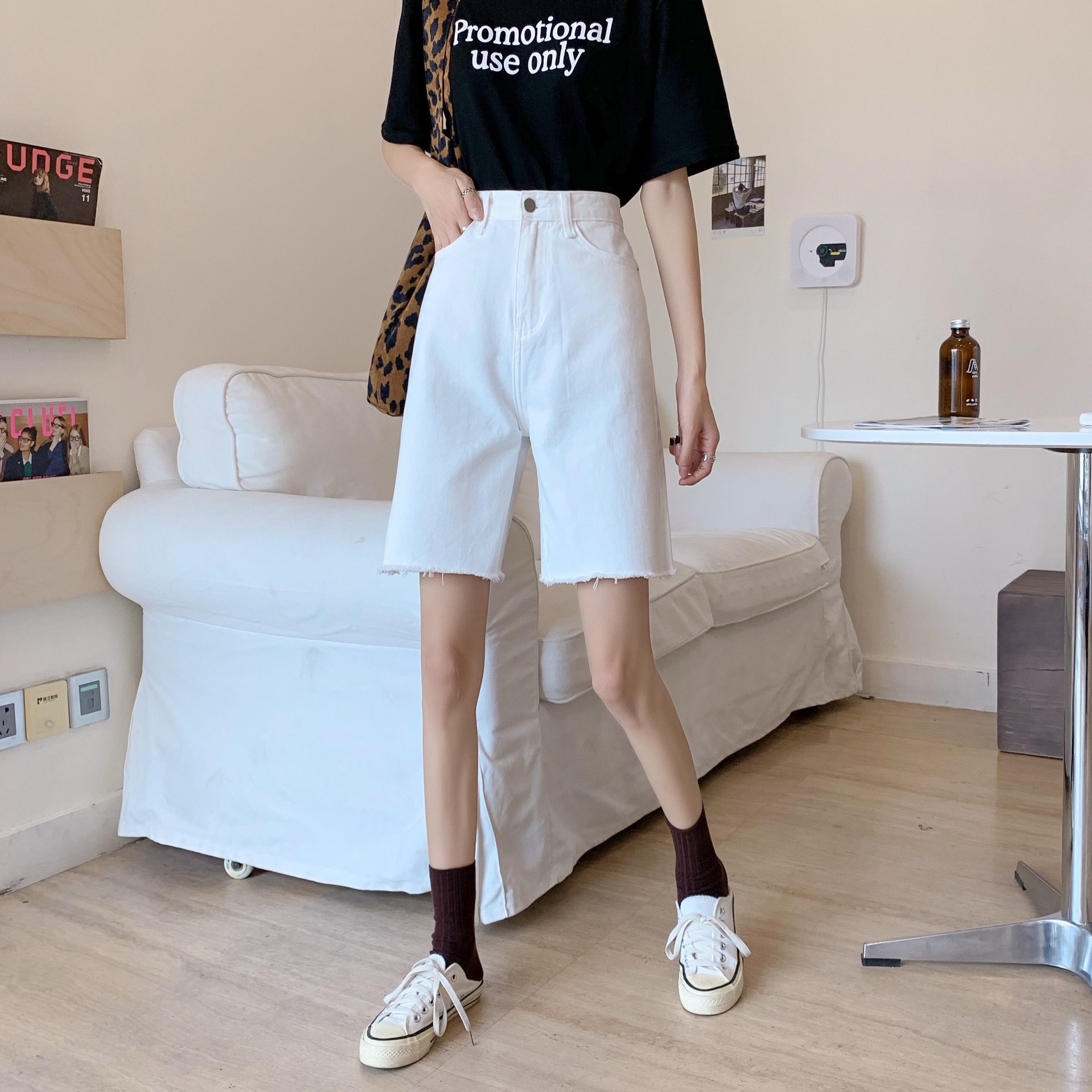 High Waisted Denim Shorts for Women Slim Fit Versatile Casual Style Perfect for Summer Wholesale Available