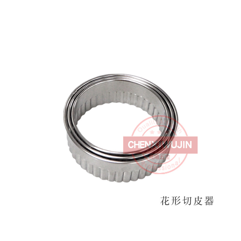 Factory direct supply new Crescent 304 stainless steel dumpling cutter mold kitchen household stuffing pick dumplings