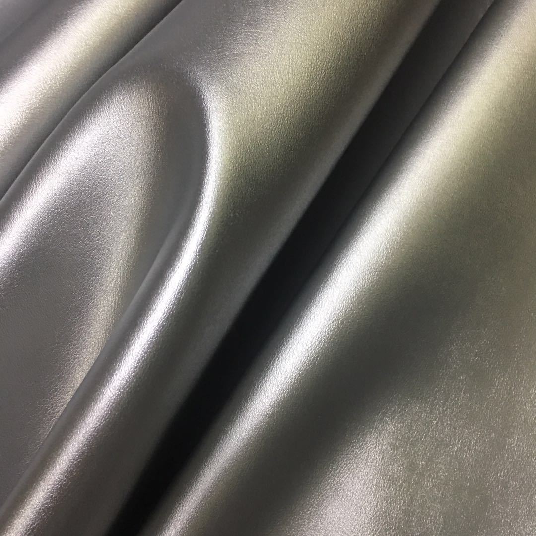 Leather Manufacturers Wholesale Maserati Texture Silver Cowhide Leather Bags, Artificial Leather Handbags, Leather Goods, Belts, Light Luxury