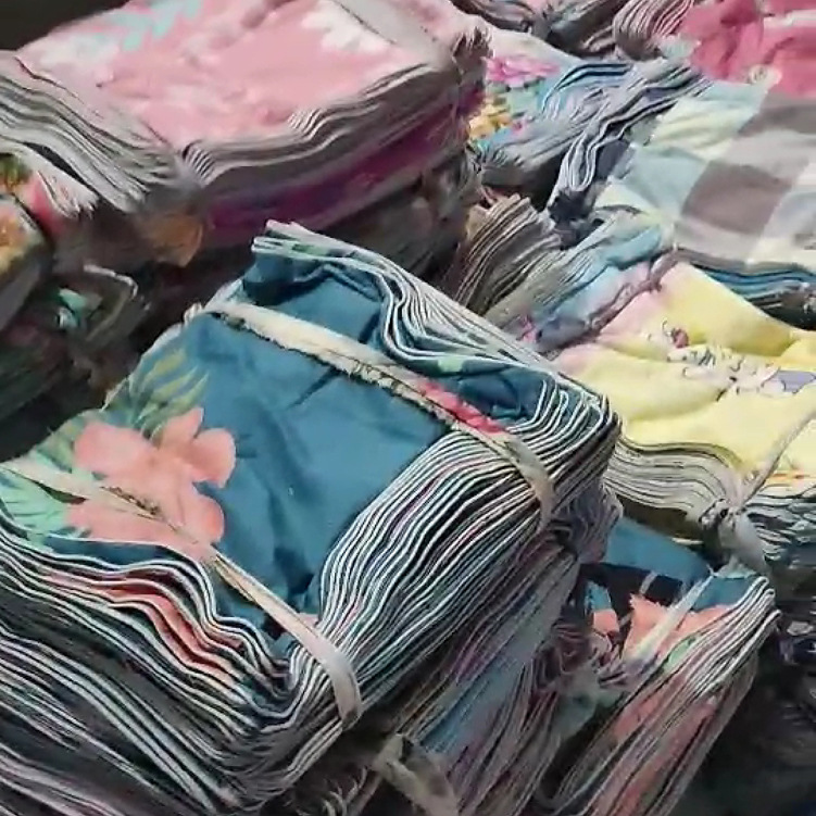 Pillow leather pillow case wholesale suitable for trade fair sales stall single pillow case zipper pillow leather wholesale manufacturers