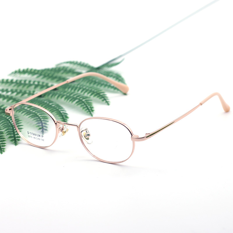 Wholesale Popular Oval Height Glasses Frame Ultra-Light Retro Small Face Half Titanium Decorative Men's and Women's Glasses Frame 5578