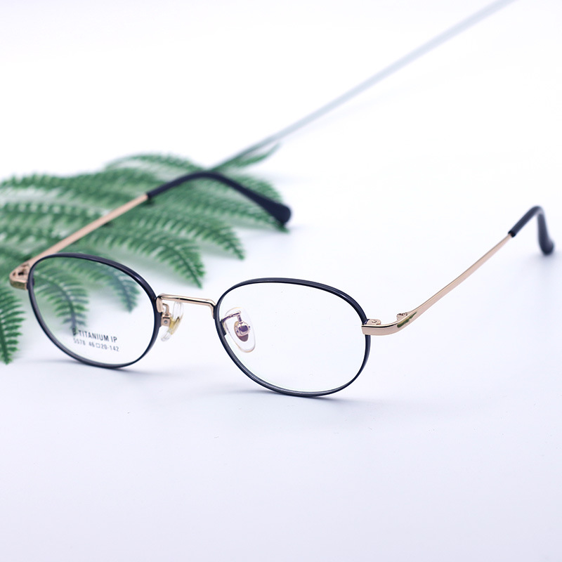 Wholesale Popular Oval Height Glasses Frame Ultra-Light Retro Small Face Half Titanium Decorative Men's and Women's Glasses Frame 5578
