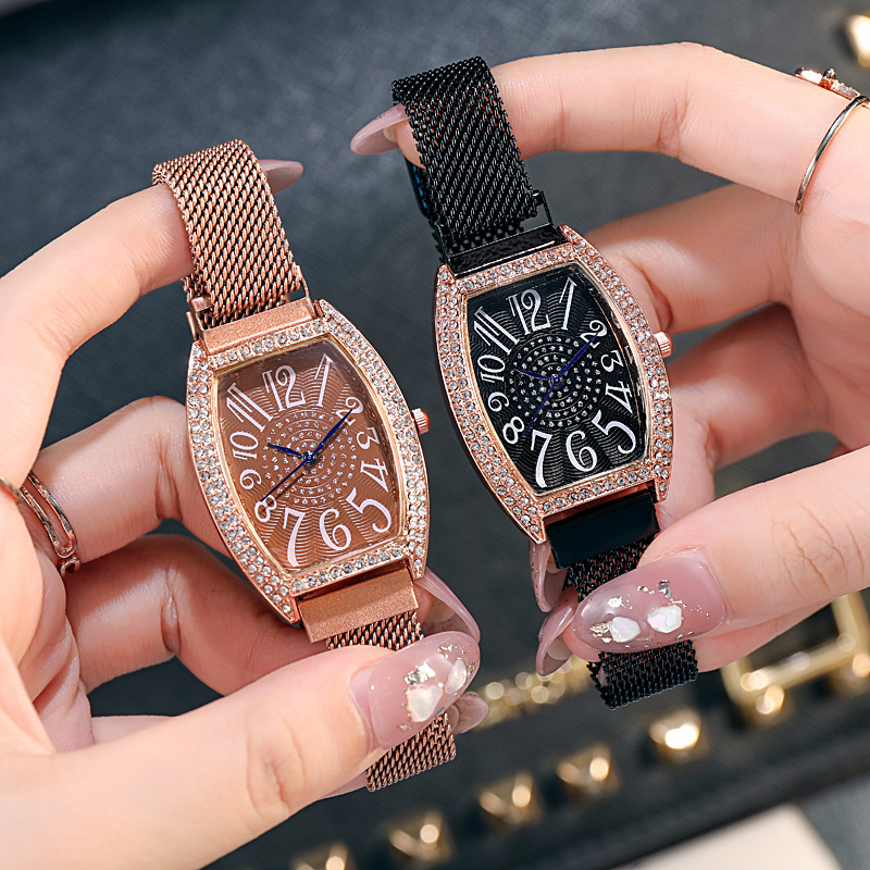New Style Diamond-Encrusted Barrel-Shaped Women's Watch Rose Gold Magnetic Mesh Strap Large Digital Dial Light Luxury Fashion Watch for Women