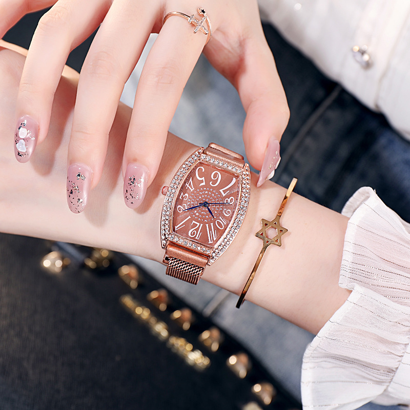 New Style Diamond-Encrusted Barrel-Shaped Women's Watch Rose Gold Magnetic Mesh Strap Large Digital Dial Light Luxury Fashion Watch for Women