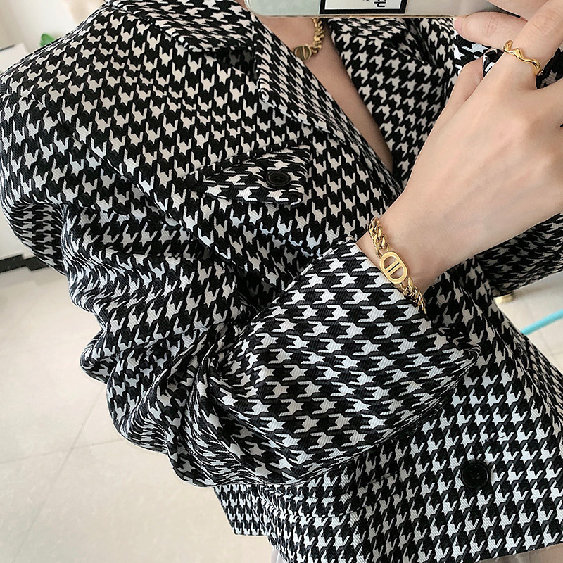 European and American Internet Celebrity Gold Thick Chain Letter Double D Titanium Steel Necklace Women's Hip-hop Pig Nose Clavicle Chain All-match Necklace Chain