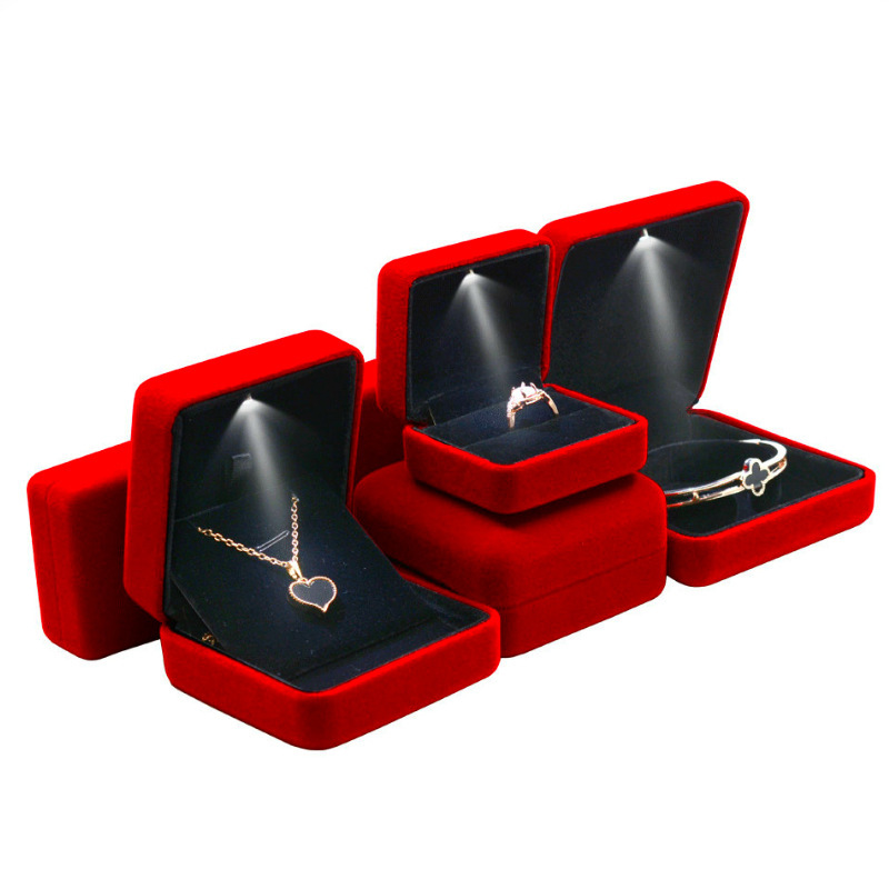 With lamp flannel jewelry box LED lamp iron box ring box pendant bracelet packaging box source factory large quantity discount