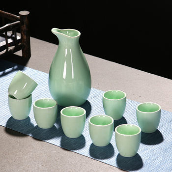 Supply of Celadon White Wine and Yellow Wine Decanters, Ceramic Wine Jugs with a Retro Chinese Style, Wine Accessories, Winery E-Commerce Logo